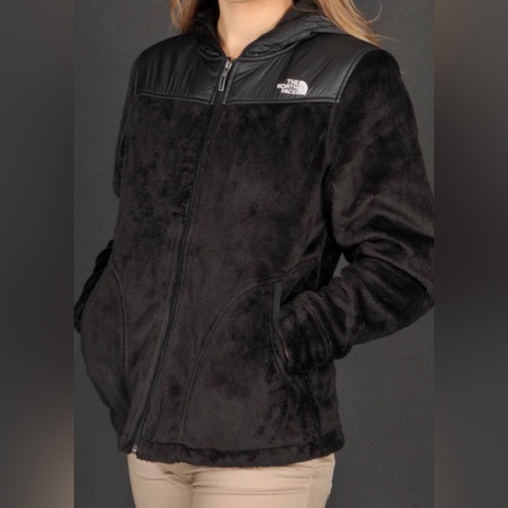 The North Face Women's Black Fleece Zip Up Hoodie